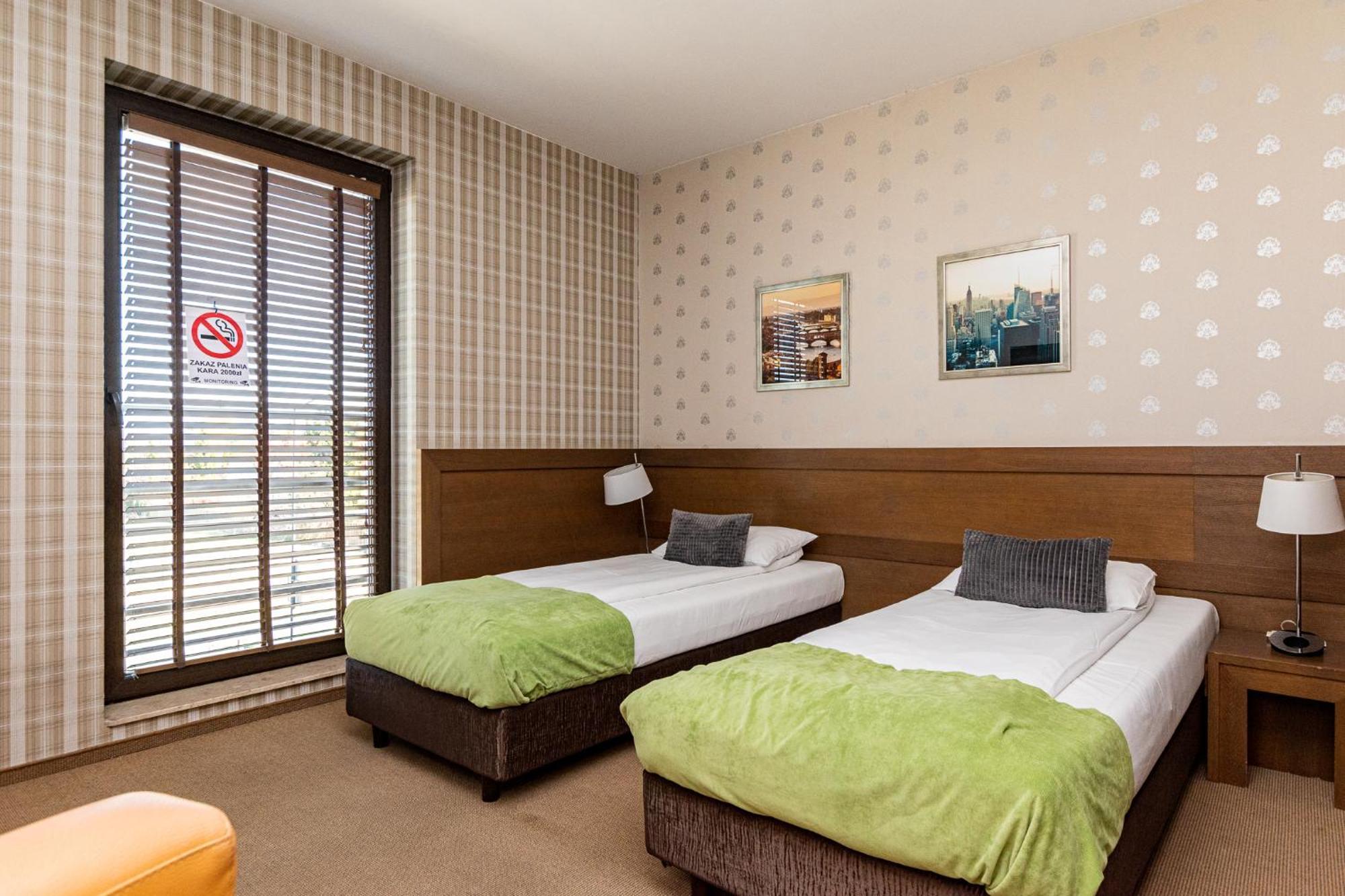 Hotel Willowa ルブリン エクステリア 写真