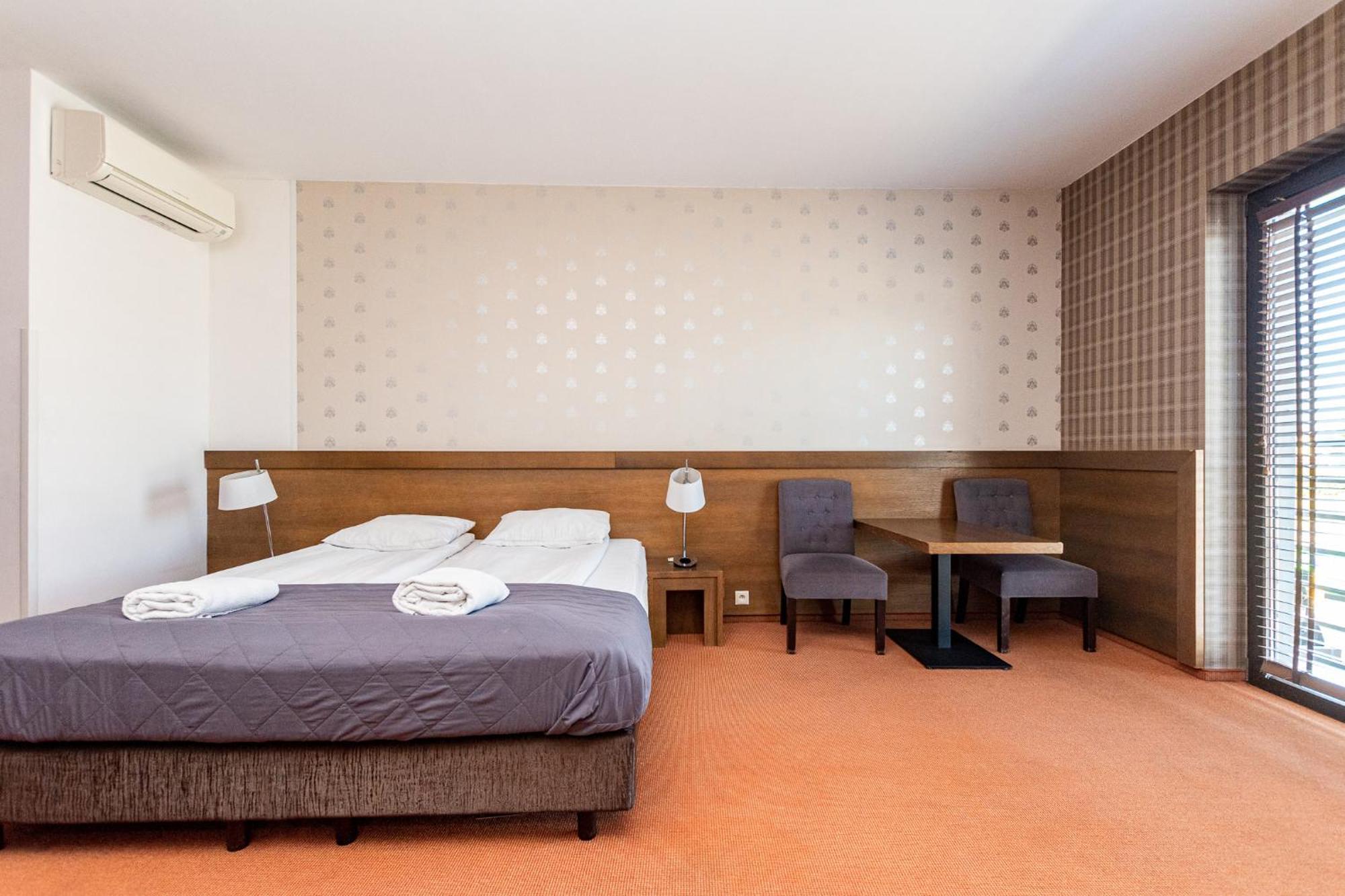 Hotel Willowa ルブリン エクステリア 写真