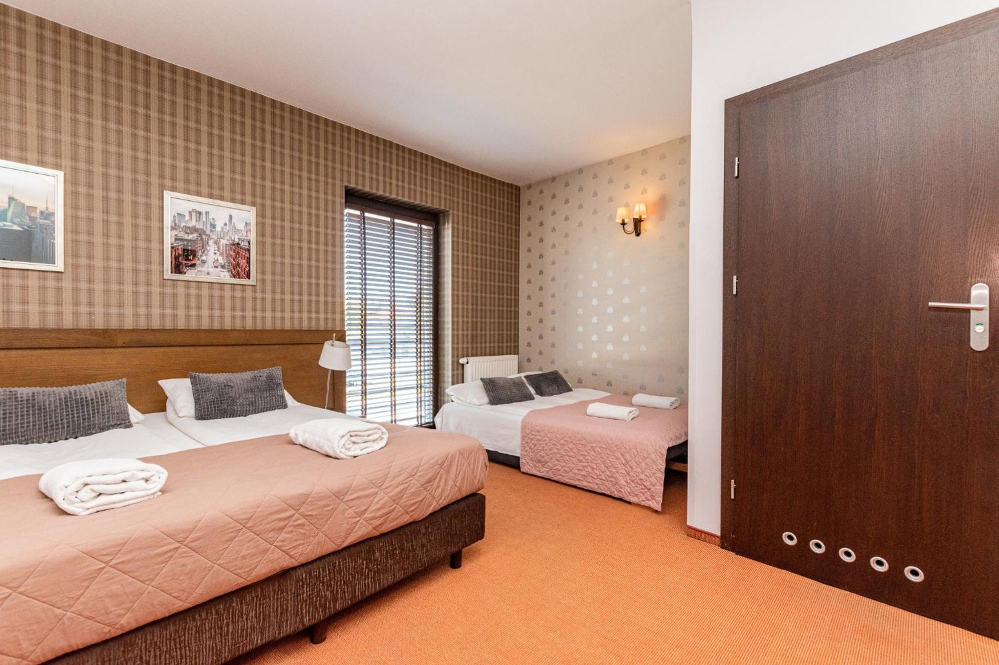 Hotel Willowa ルブリン エクステリア 写真