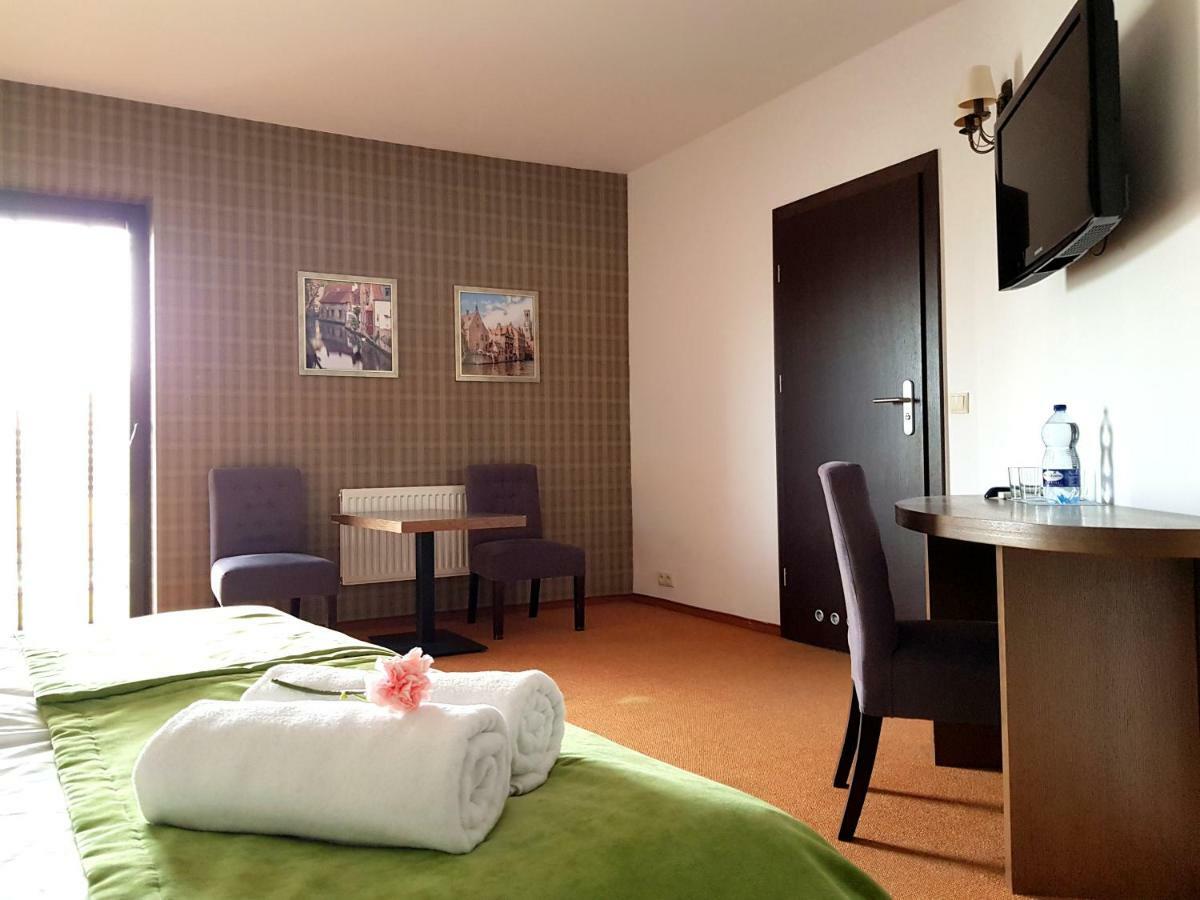Hotel Willowa ルブリン エクステリア 写真