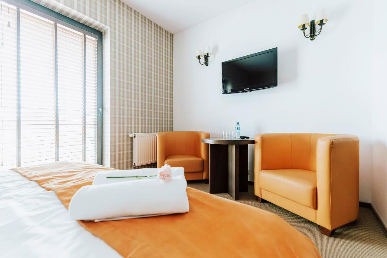 Hotel Willowa ルブリン エクステリア 写真