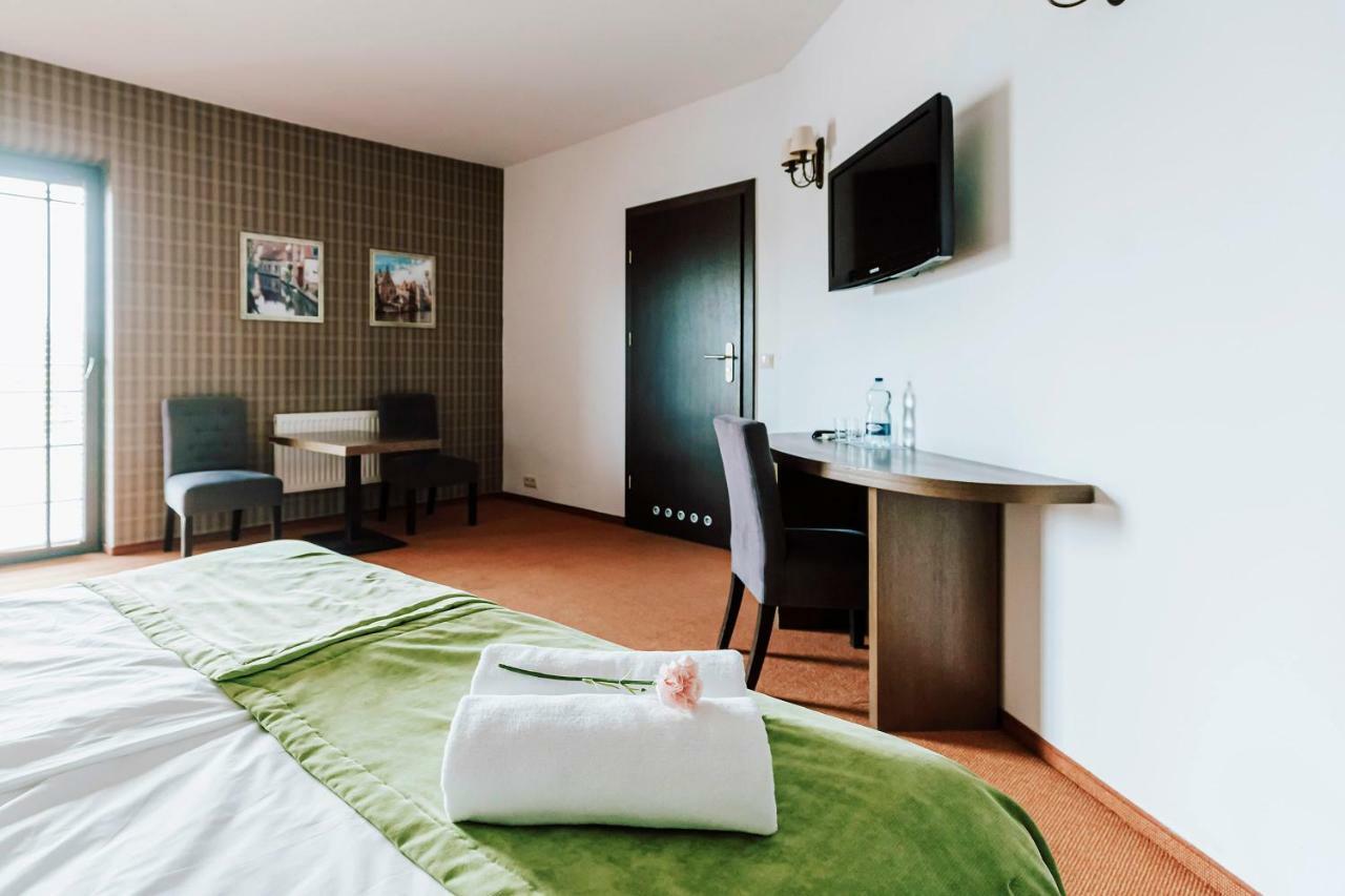 Hotel Willowa ルブリン エクステリア 写真