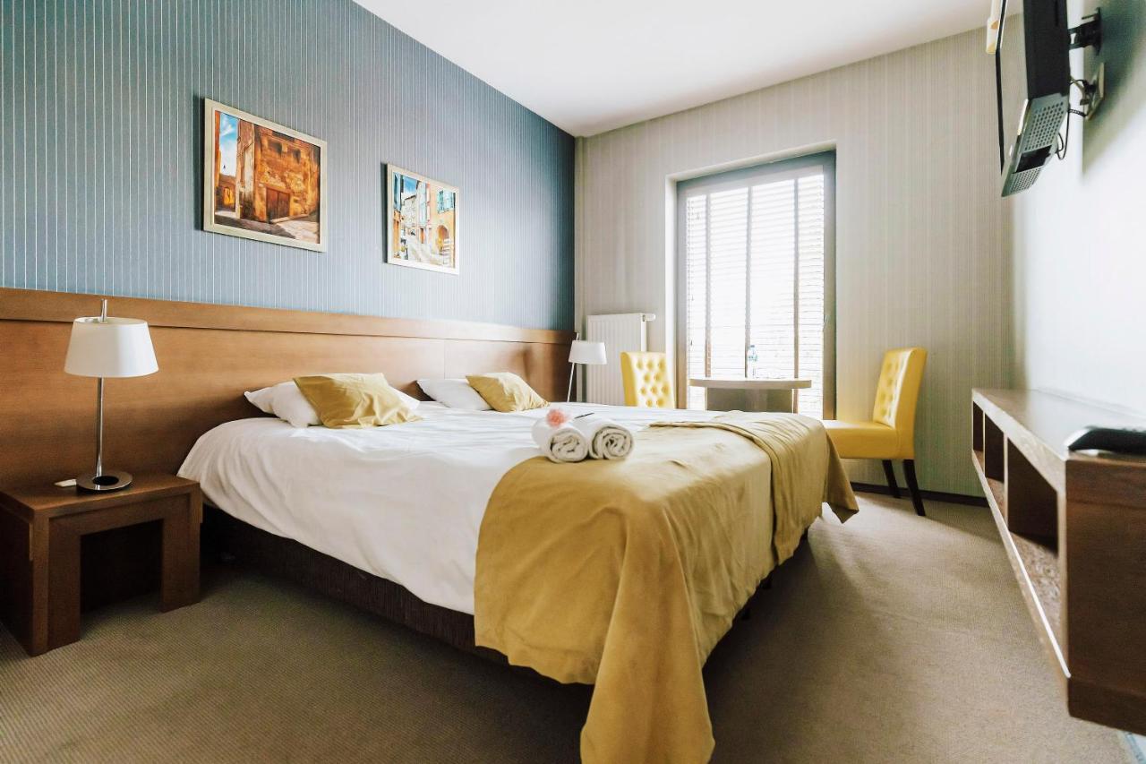 Hotel Willowa ルブリン エクステリア 写真