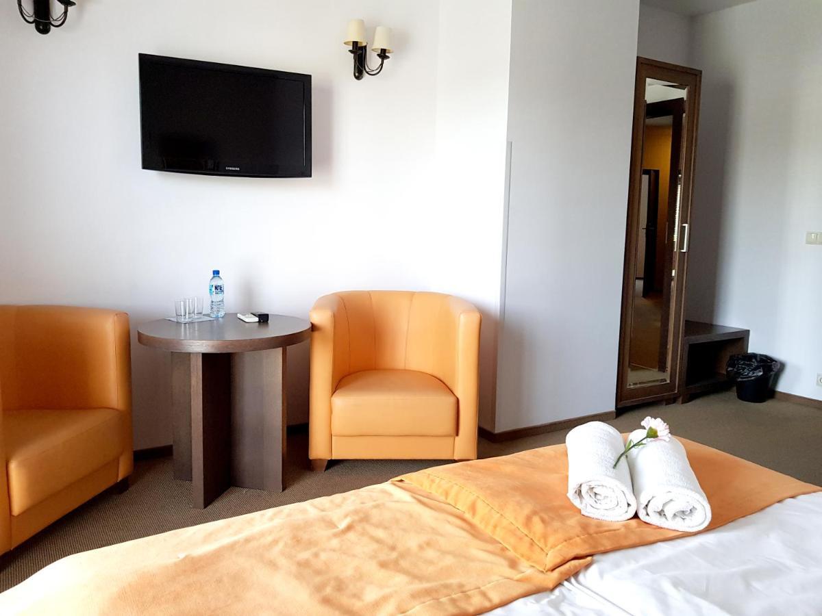 Hotel Willowa ルブリン エクステリア 写真