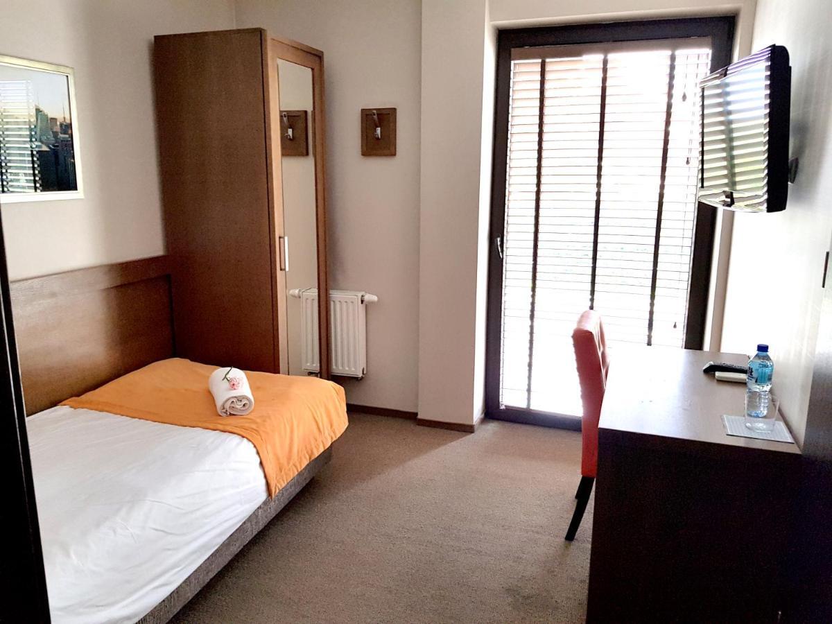 Hotel Willowa ルブリン エクステリア 写真