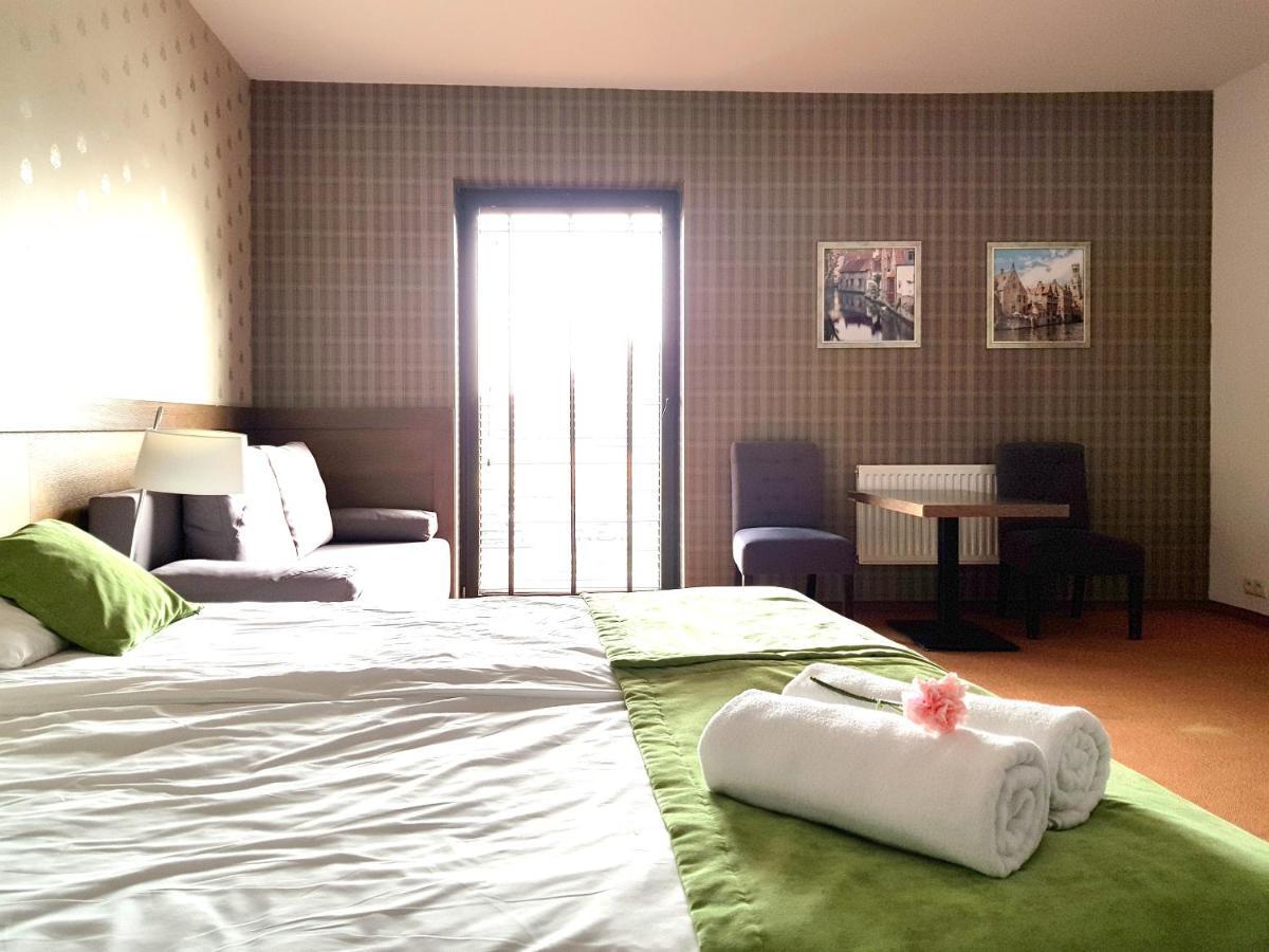 Hotel Willowa ルブリン エクステリア 写真