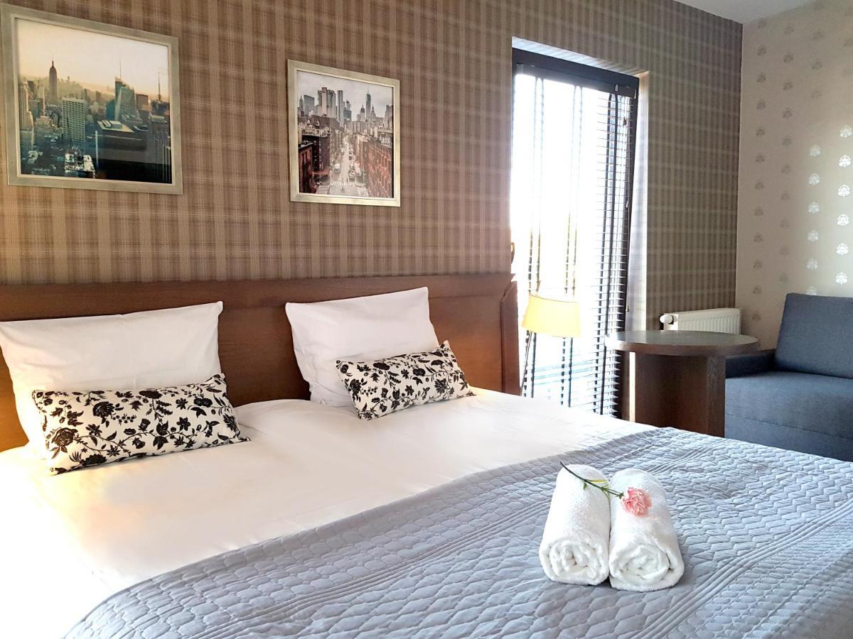 Hotel Willowa ルブリン エクステリア 写真