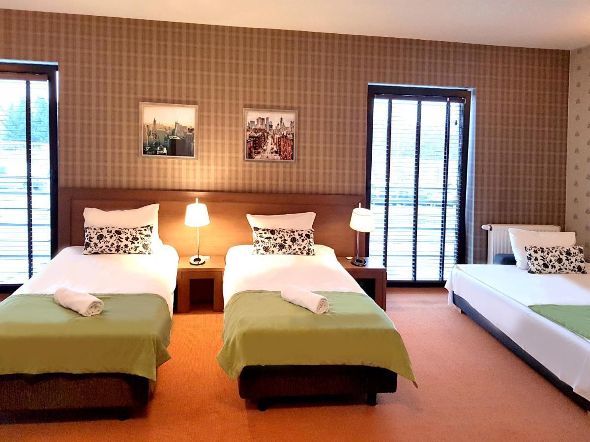Hotel Willowa ルブリン エクステリア 写真