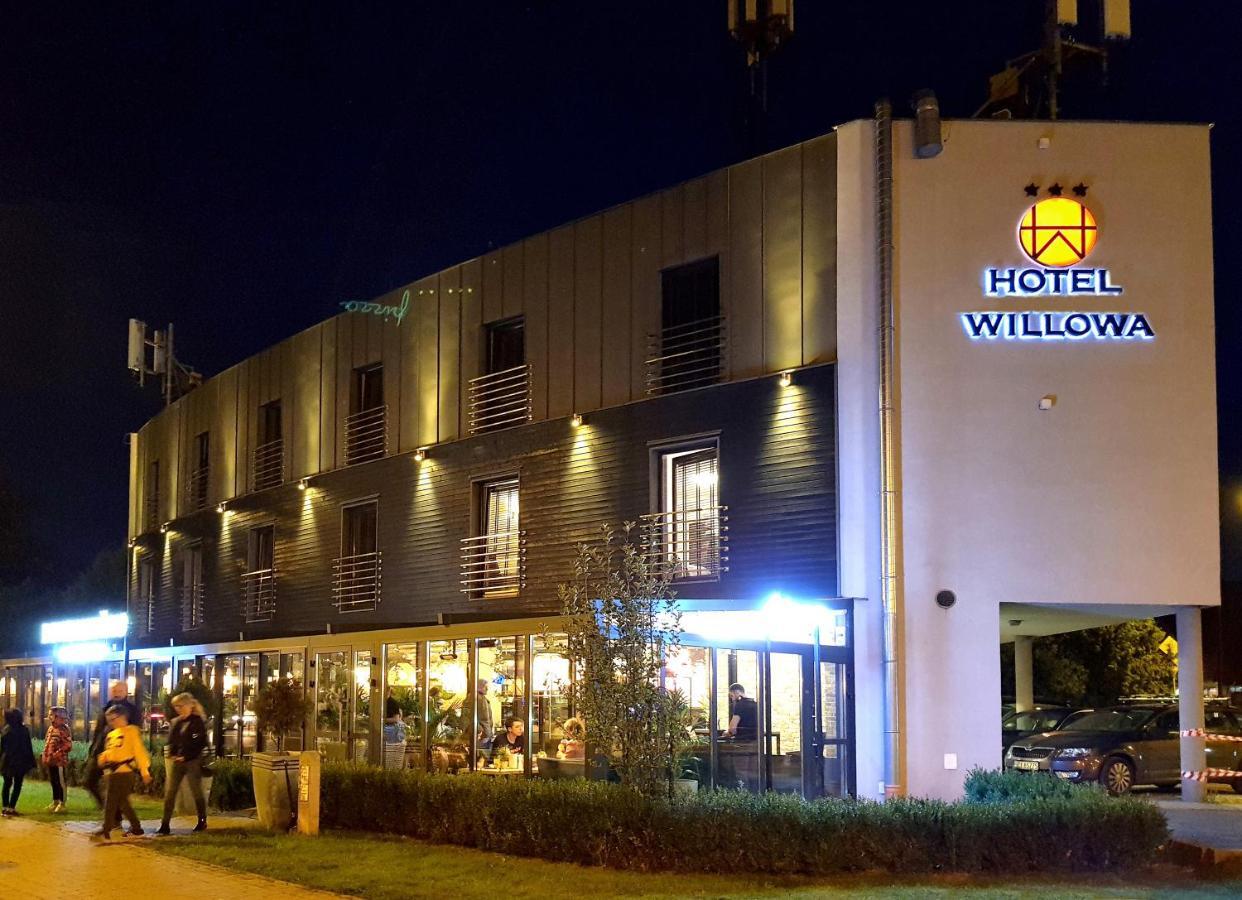 Hotel Willowa ルブリン エクステリア 写真
