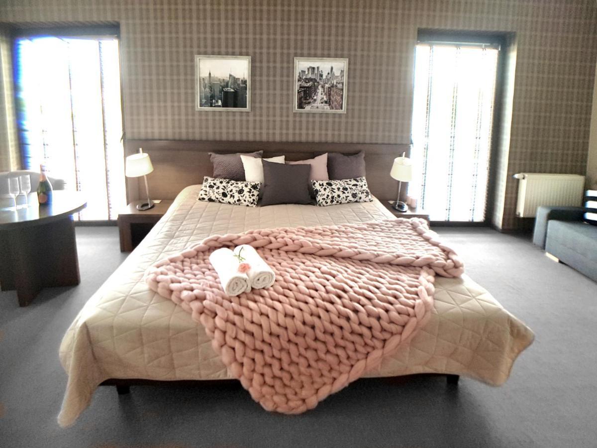 Hotel Willowa ルブリン エクステリア 写真