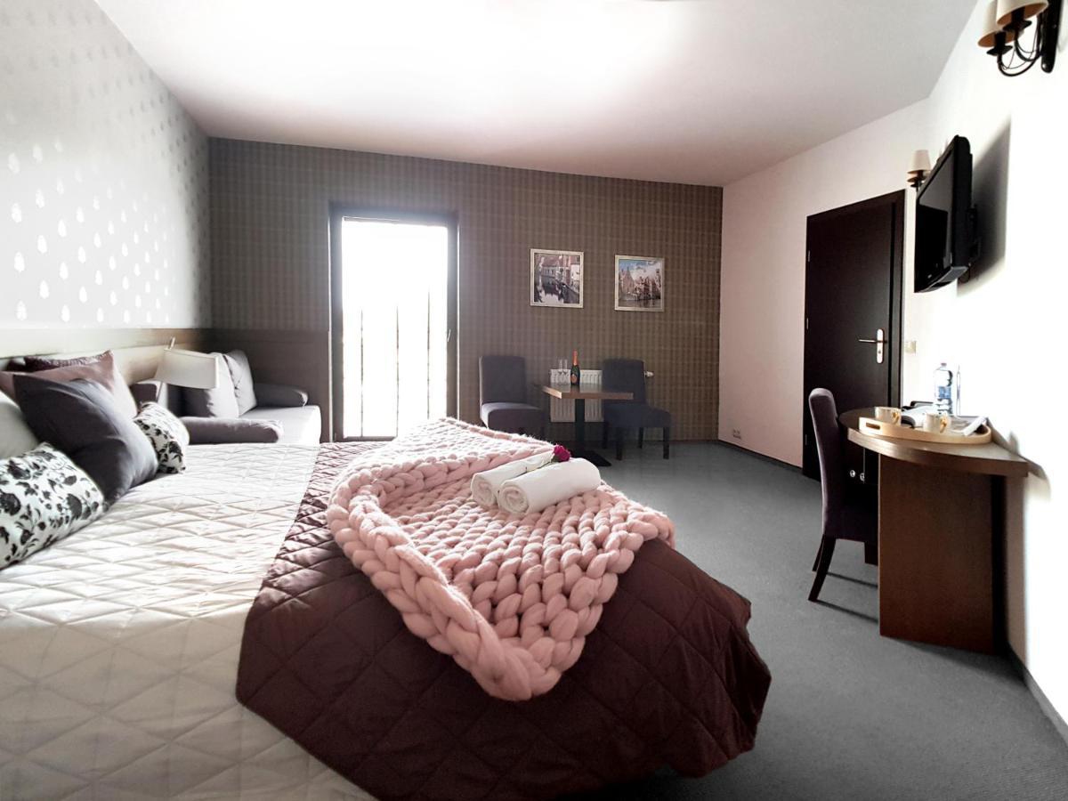 Hotel Willowa ルブリン エクステリア 写真