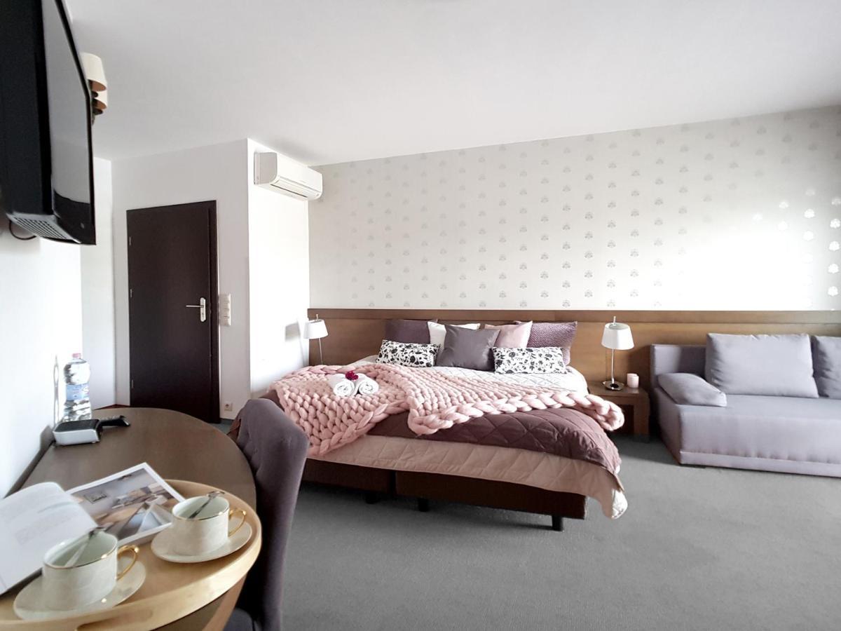 Hotel Willowa ルブリン エクステリア 写真